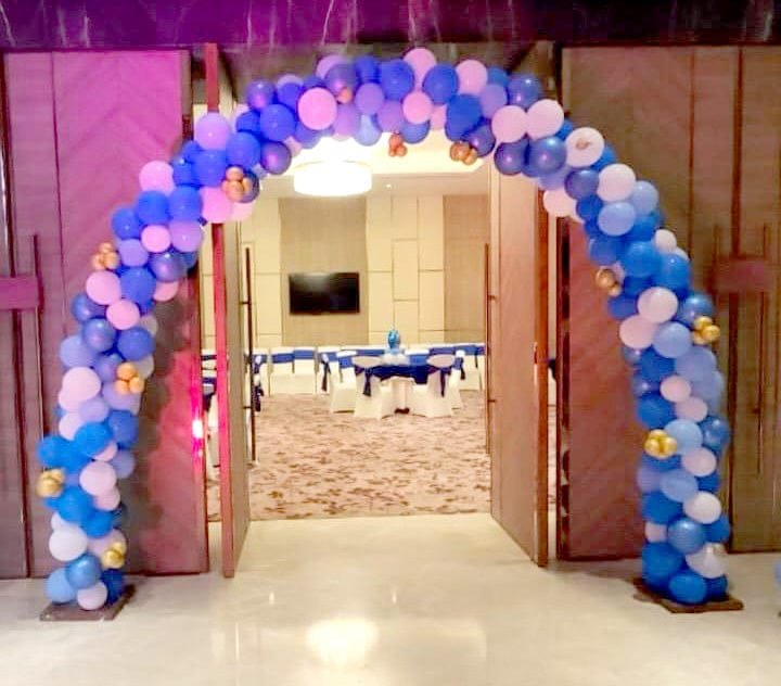 Grand Entrance Gate & Arch Chrome & Gold Balloon Arch (Design #07) - School & College in Gurugram