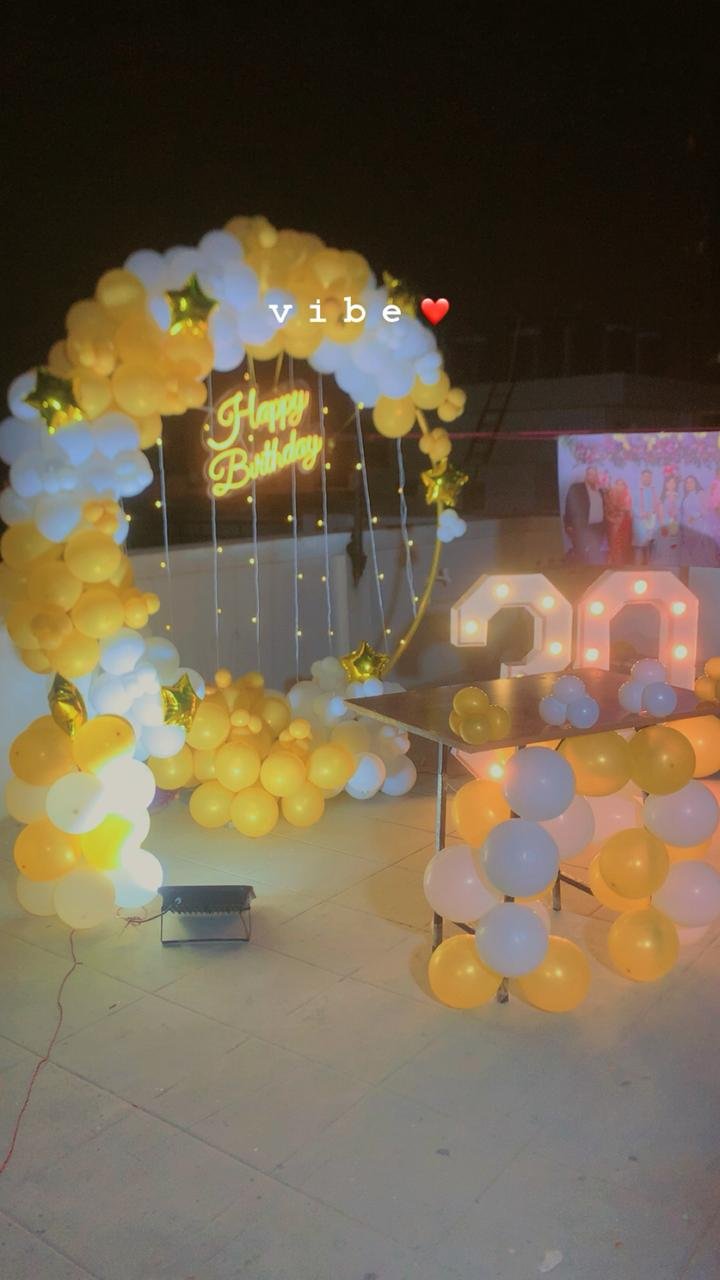 Luxury Black and Gold Birthday Balloon Arch Decoration Gurgaon Delhi
