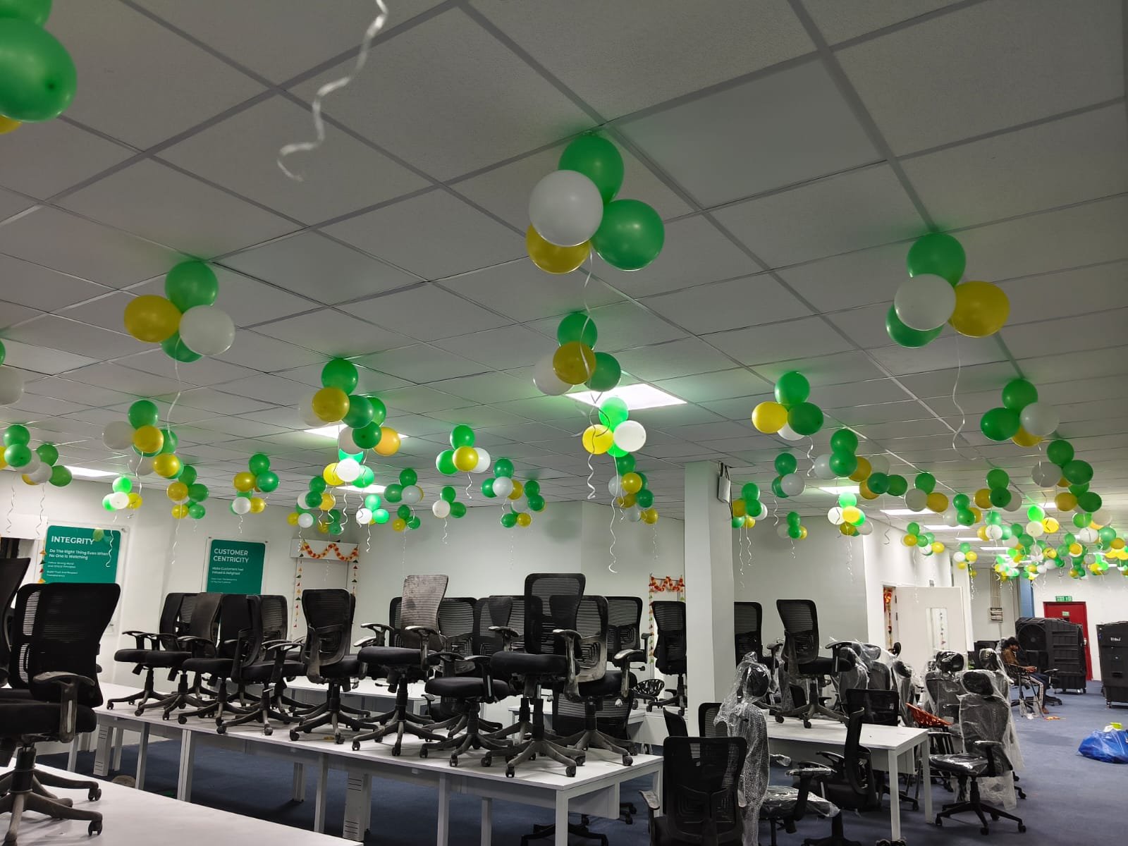 Corporate Milestone & Office Metallic Chrome Pillar Columns (Design #26) - Corporate & Business in Gurugram