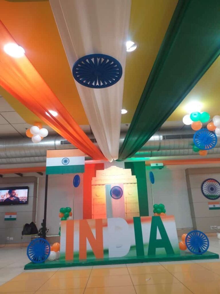 Patriotic Tri-Color Chrome Finish Pillar Columns (Design #09) - Festivals in Gurugram